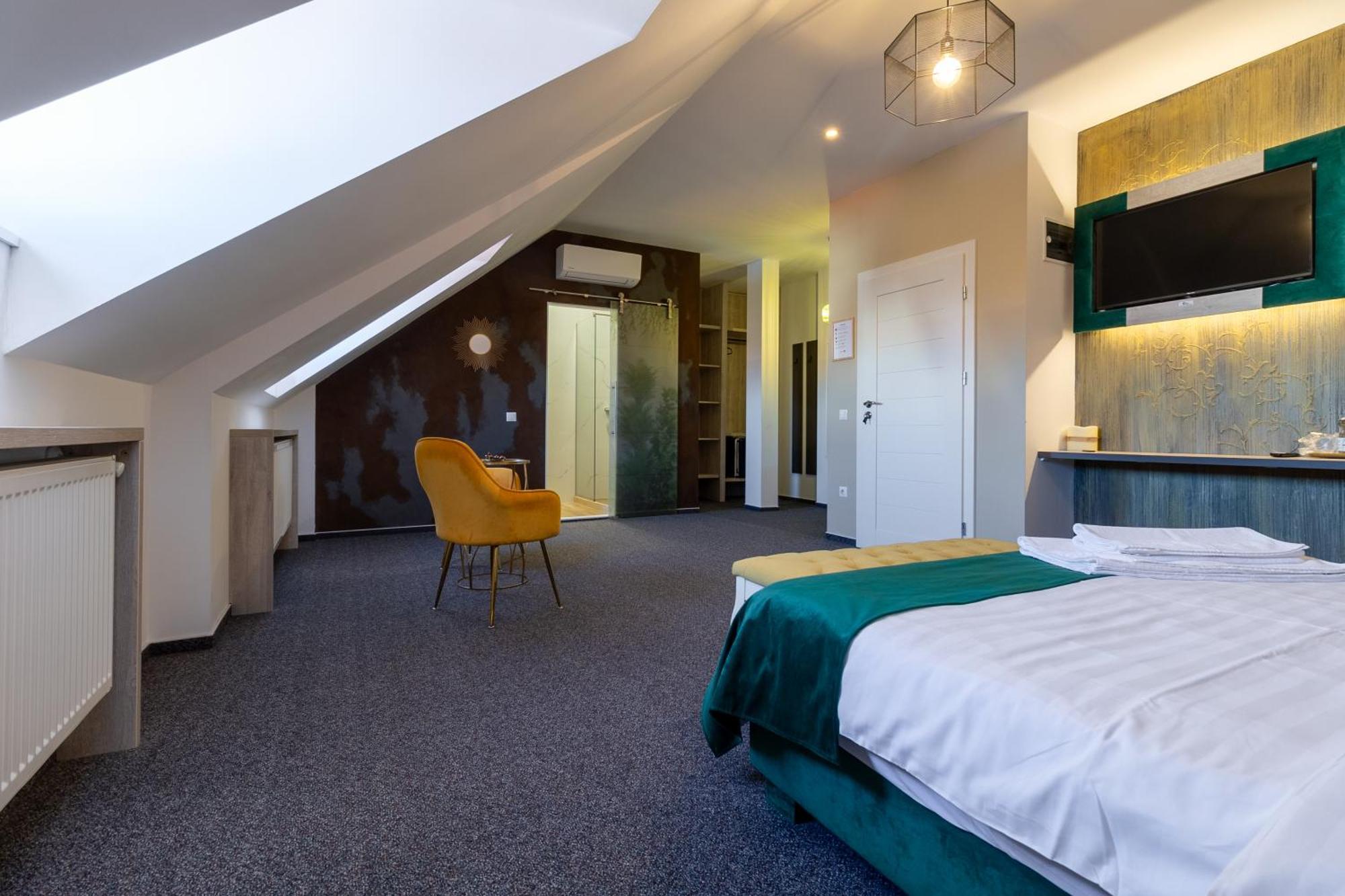 Loft By Lumiere Sibiu Hotel Exterior photo